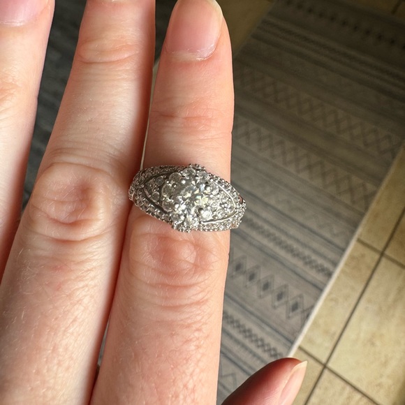 Vintage Sterling Silver Ring - Picture 9 of 11